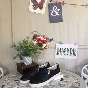 Steve Madden Ellias slip-ons with zipper - Size 8